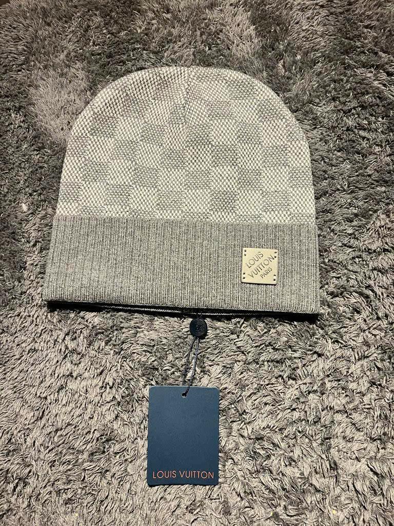 Lv Beanie, Ophalen of Verzenden, Nieuw, Overige maten, Muts