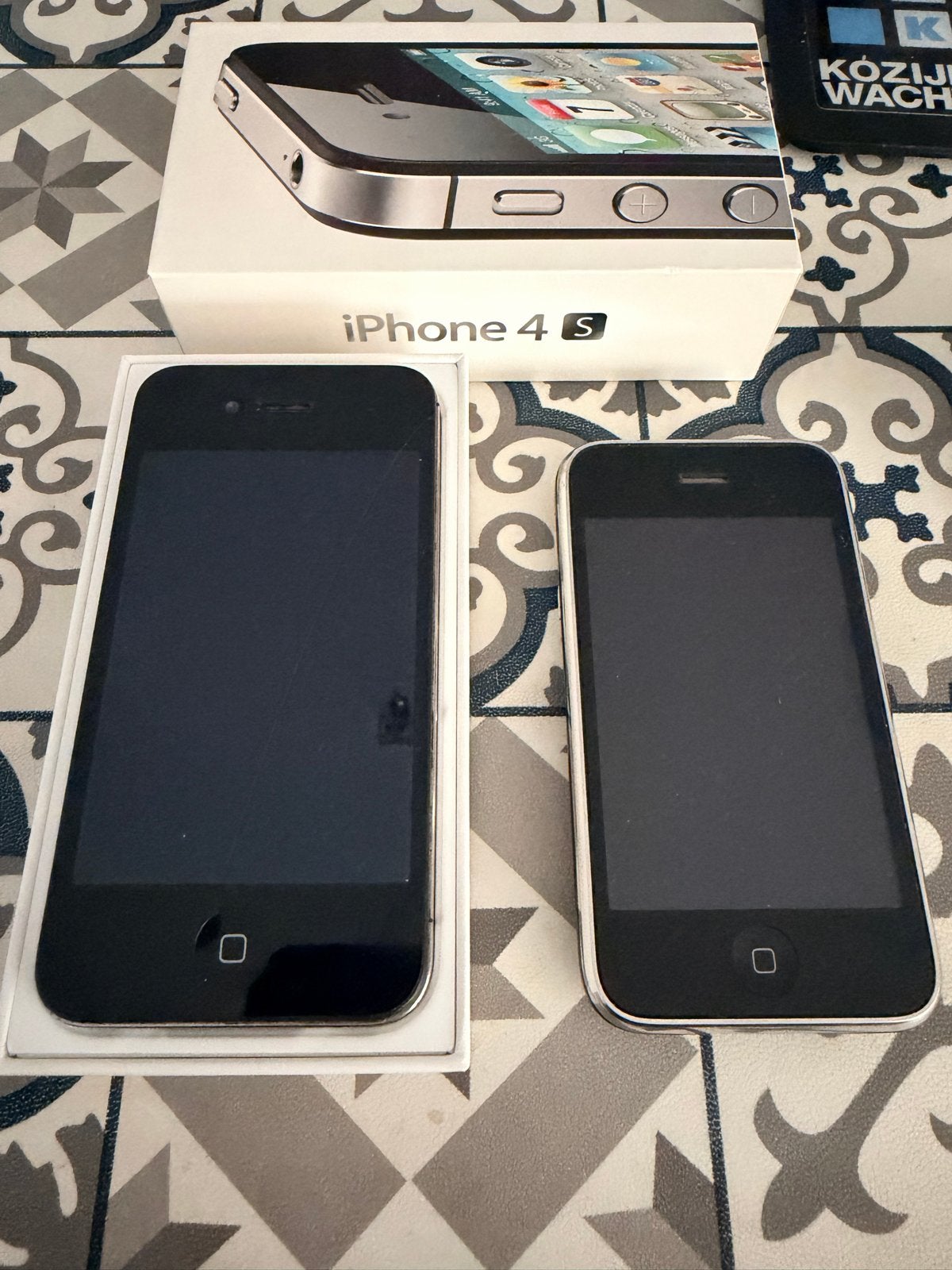 2x Retro iPhone (werking onbekend) - Ophalen/Verzenden, Telecommunicatie, Ophalen, Zonder simlock, Niet werkend, Zonder abonnement