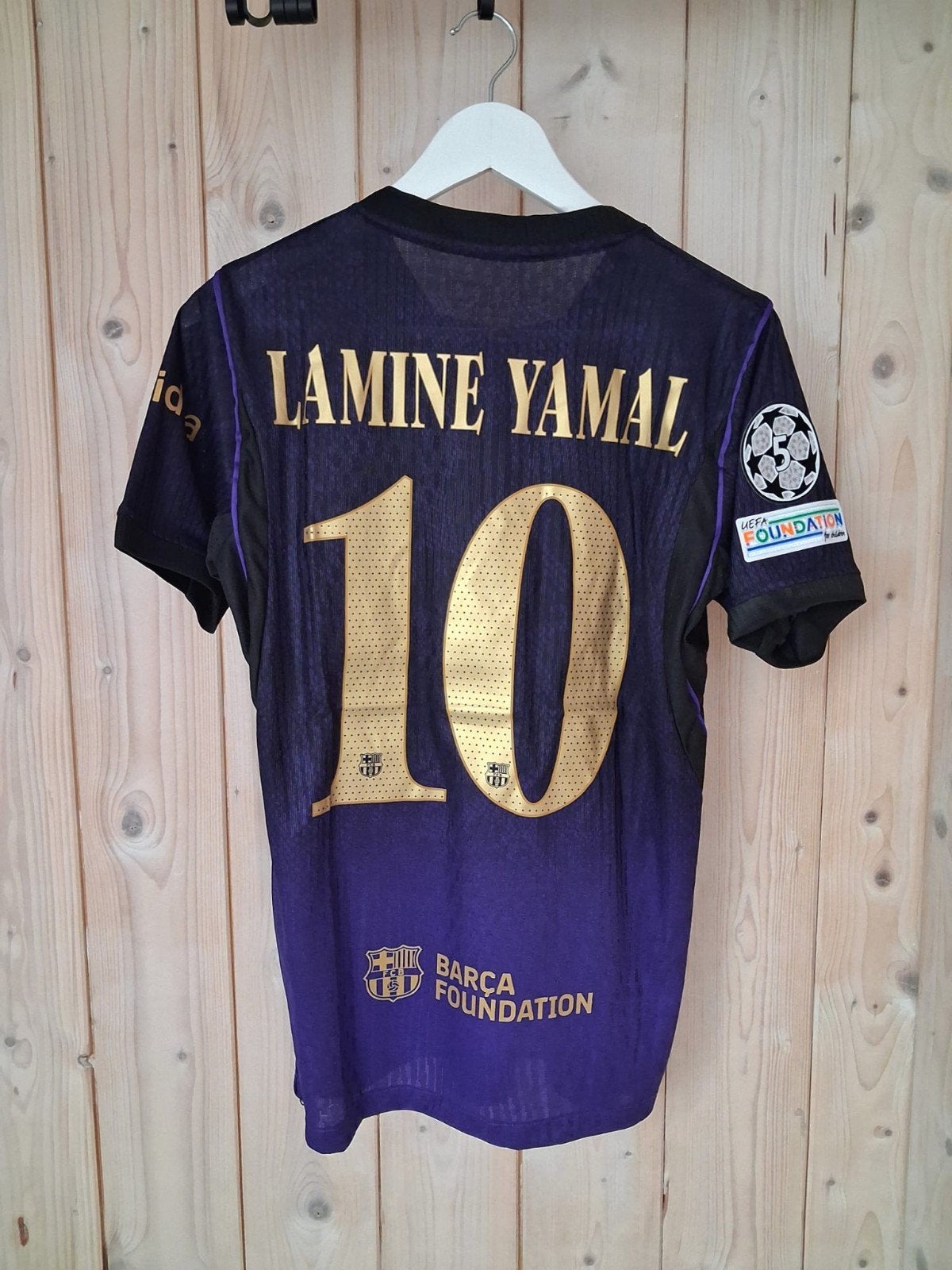 ​ FC Barcelona Uitshirt Lamine Yamal #10 - Maat S, Maat S, Ophalen of Verzenden, Nieuw, Shirt