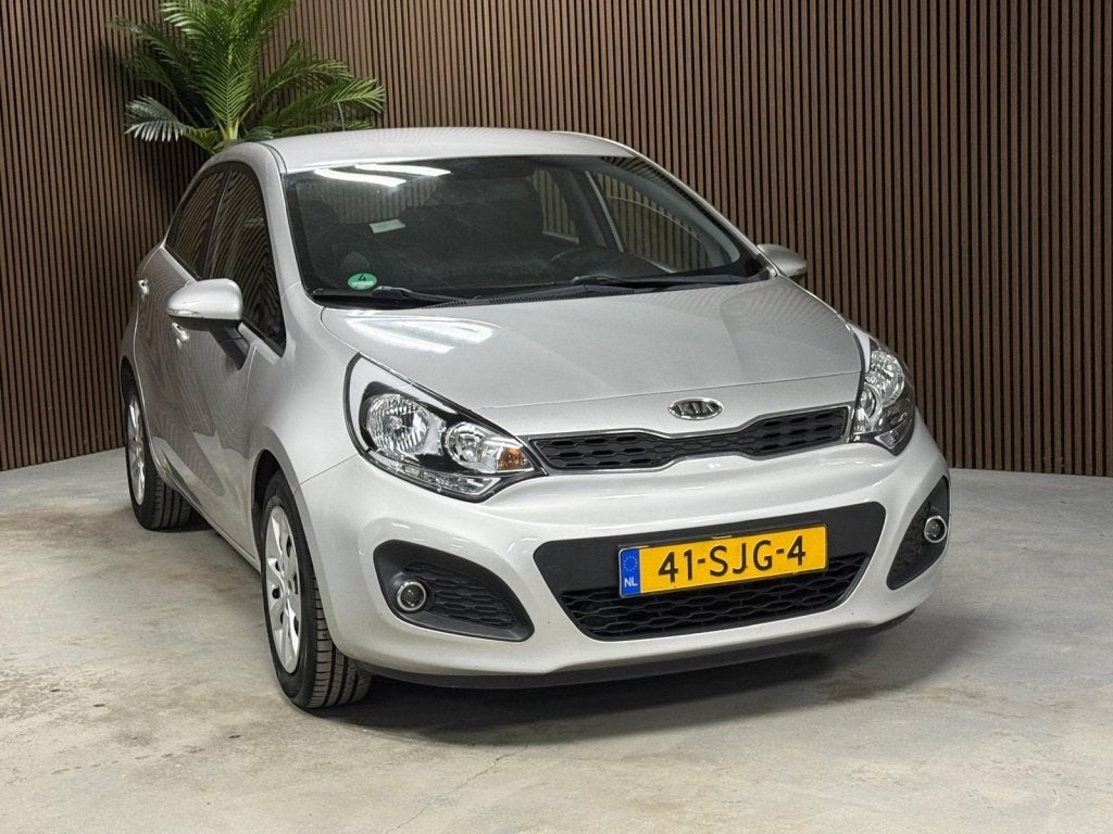 Kia Rio 1.2 CVVT Super Pack (bj 2011), Auto's, Euro 5, 4 cilinders, Origineel Nederlands, Bedrijf