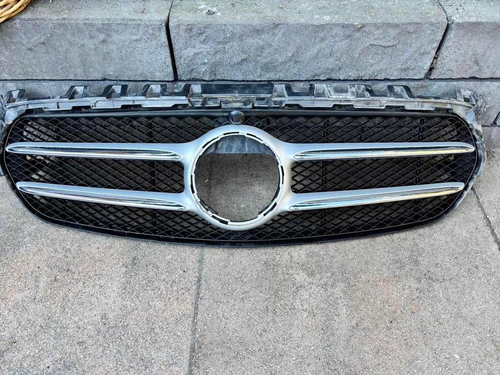 Mercedes Gril B klasse, Auto-onderdelen, Carrosserie en Plaatwerk, Ophalen of Verzenden, Gebruikt, Voor, Mercedes-Benz