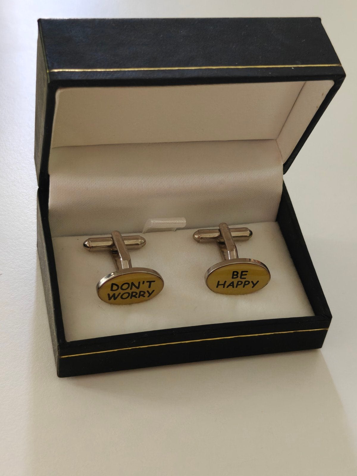 Manchetknopen 'Don't Worry Be Happy' in geschenkdoos, Ophalen of Verzenden, Zo goed als nieuw, Overige materialen