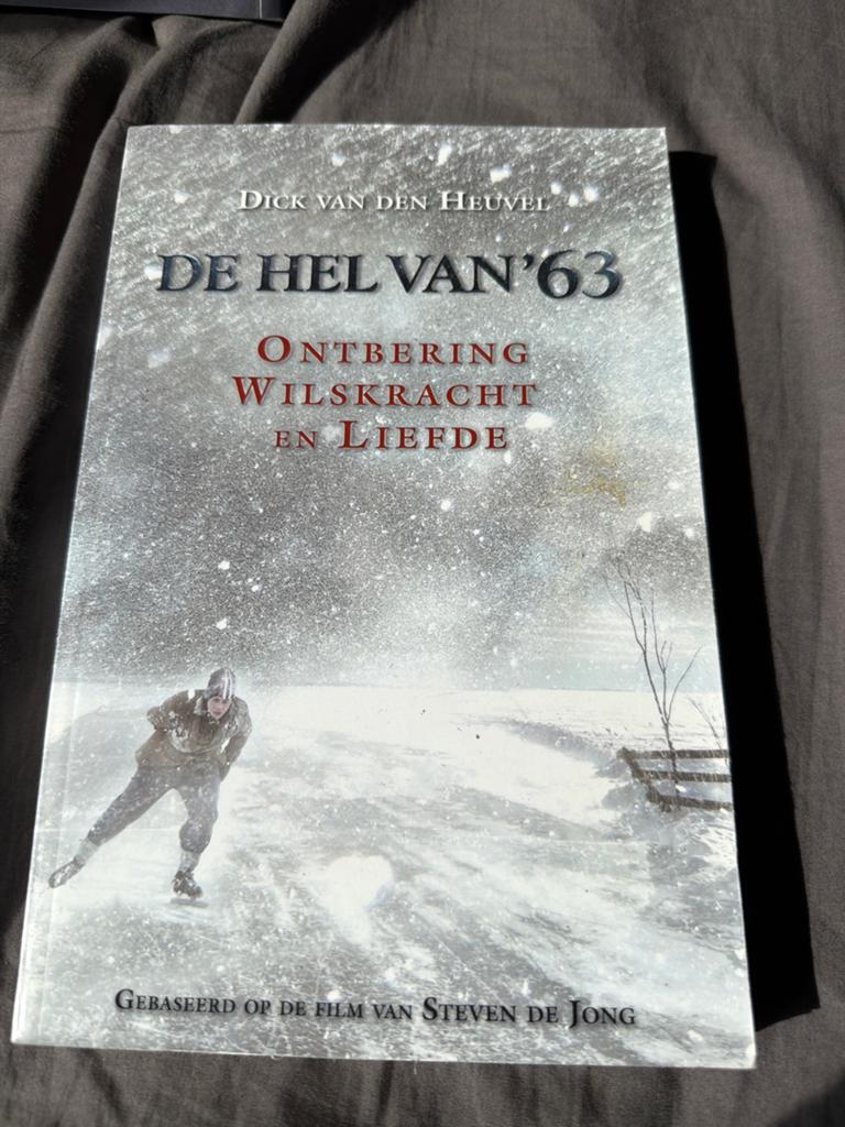 SLK.  De Hel van '63 - Ontbering, Wilskracht en Liefde, Boeken, Romans, Zo goed als nieuw, Nederland, Ophalen of Verzenden