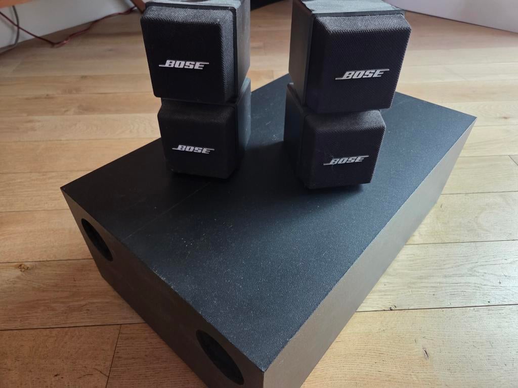 Bose subwoofer met 2 luidsprekers, Ophalen of Verzenden, 70 watt of meer, Overige merken, Overige spelers