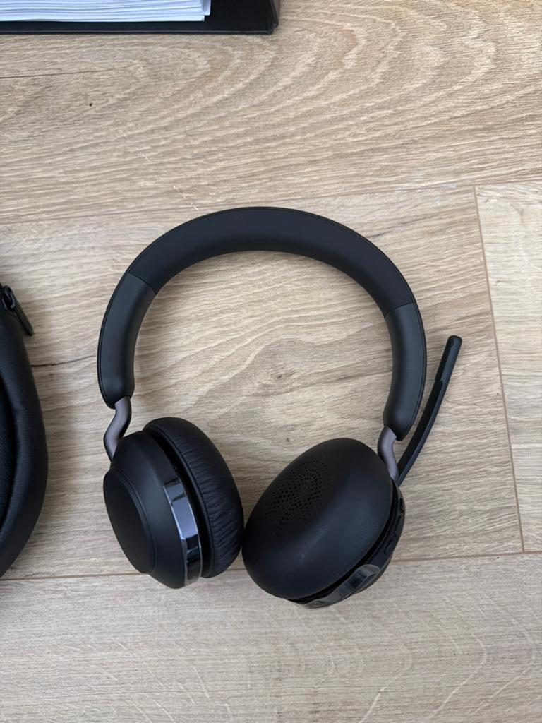 Jabra Evolve2 65 Flex Draadloze Headset met Oplaadcase, Audio, Tv en Foto, Koptelefoons, Overige merken, Zo goed als nieuw, Draadloos