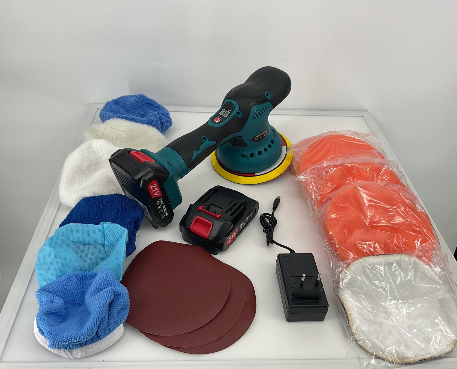 Nieuwe accu polijstmachine / poetsmachine + extra’s., Auto diversen, Ophalen of Verzenden, Nieuw