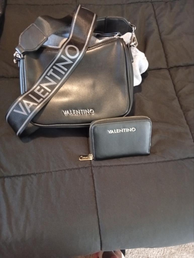 Prachtige Valentino tas en portemonnee set - Zwart, Sieraden, Tassen en Uiterlijk, Tassen | Damestassen, Ophalen of Verzenden