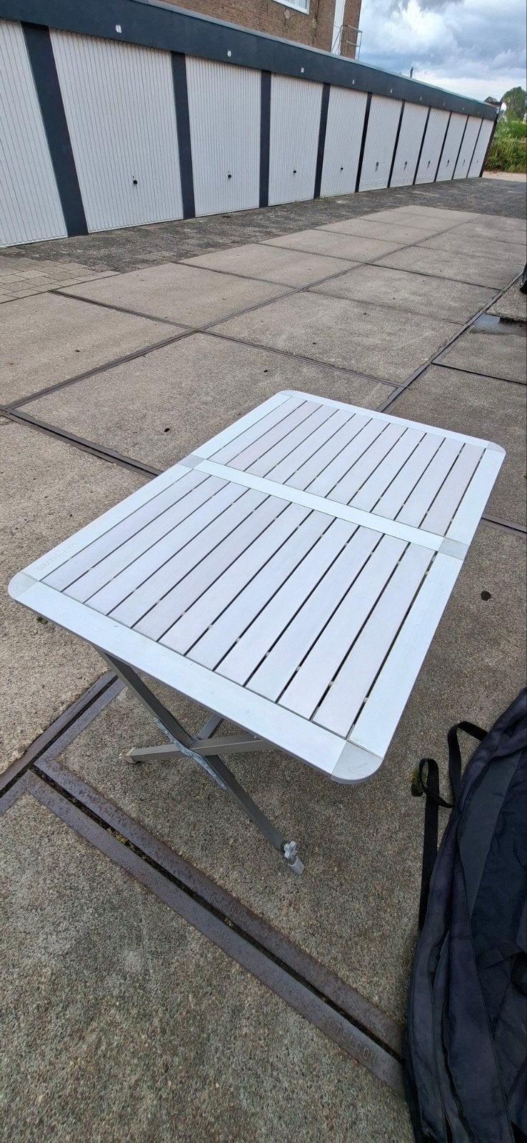 Campingtafel met opbergnet en draagtas, Ophalen of Verzenden, Gebruikt, Campingtafel