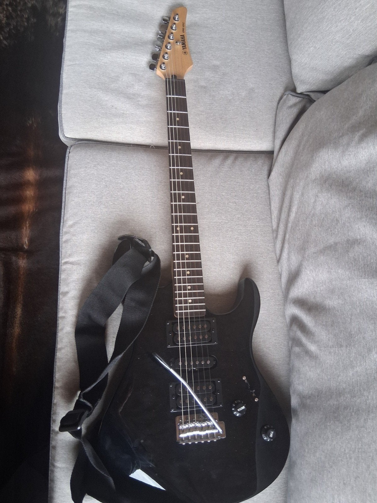 Yamaha ERG 121C elektrische gitaar met Yamaha versterker, Overige merken, Gebruikt, Met versterker, Ophalen of Verzenden