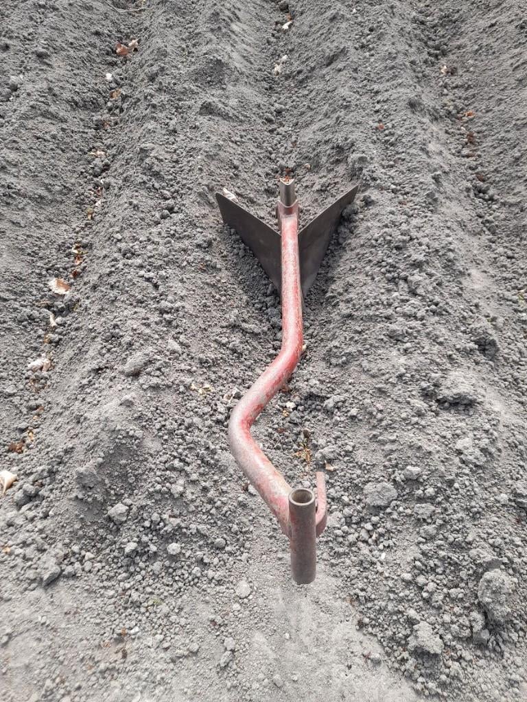 Aanaarder, Tuin en Terras, Hand-tuingereedschap, Ophalen, Gebruikt, Overige soorten, Onbekend