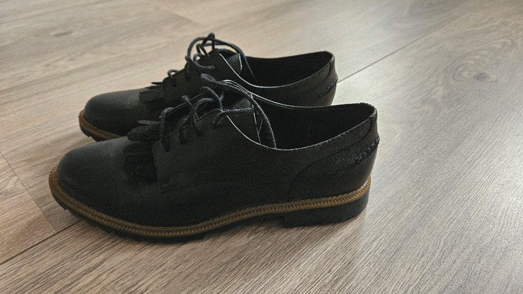 Leuke Leren Dames schoenen zwart, Schoenen met lage hakken, Zwart, Nieuw, Ophalen of Verzenden