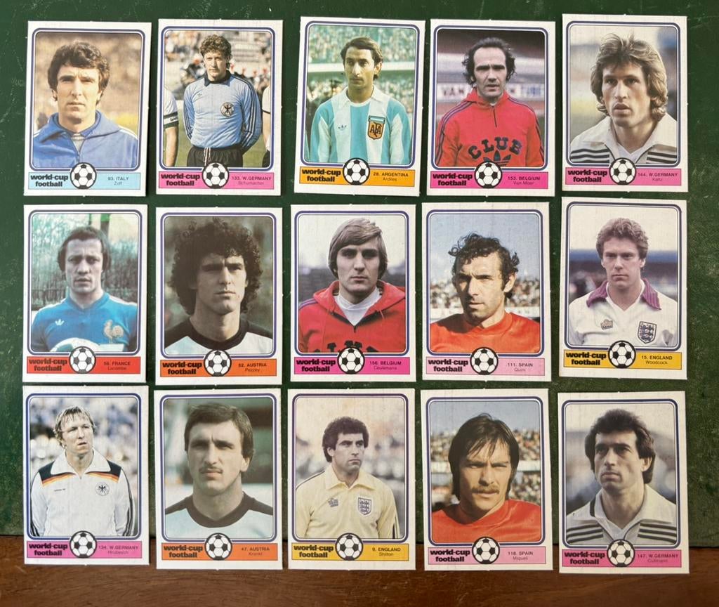 15 voetbalplaatjes Monty Gum WK 1982, Verzamelen, Ophalen of Verzenden, Zo goed als nieuw