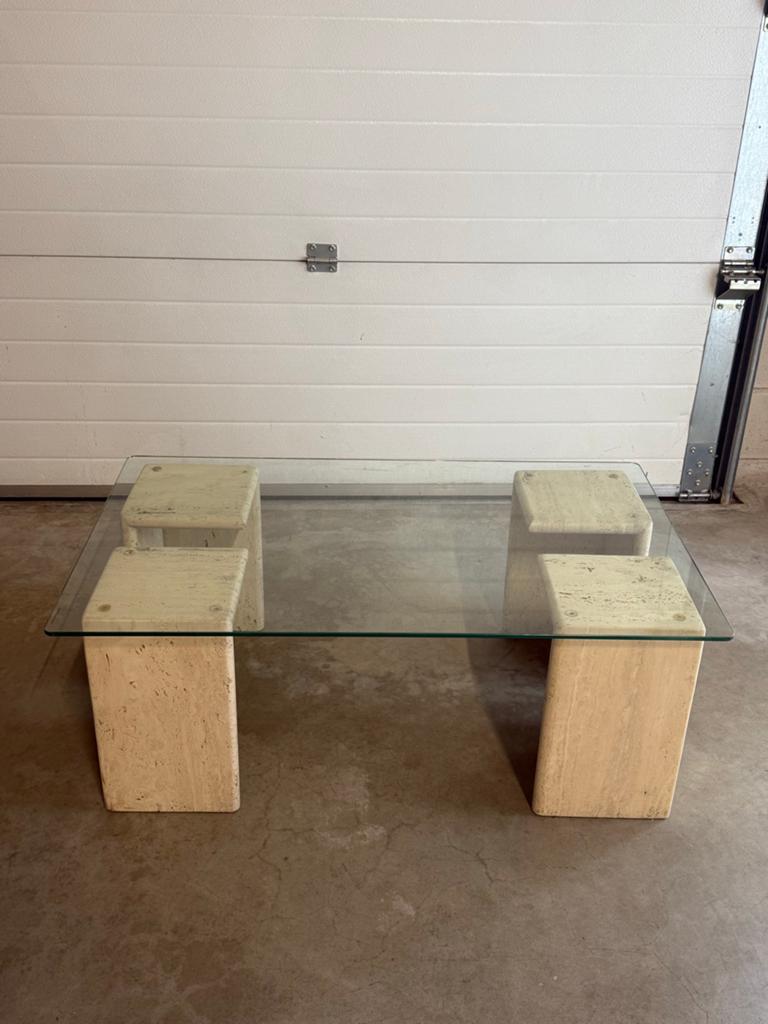 Glazen salontafel met travertin poten, Ophalen, Gebruikt, 100 tot 150 cm, 50 tot 100 cm