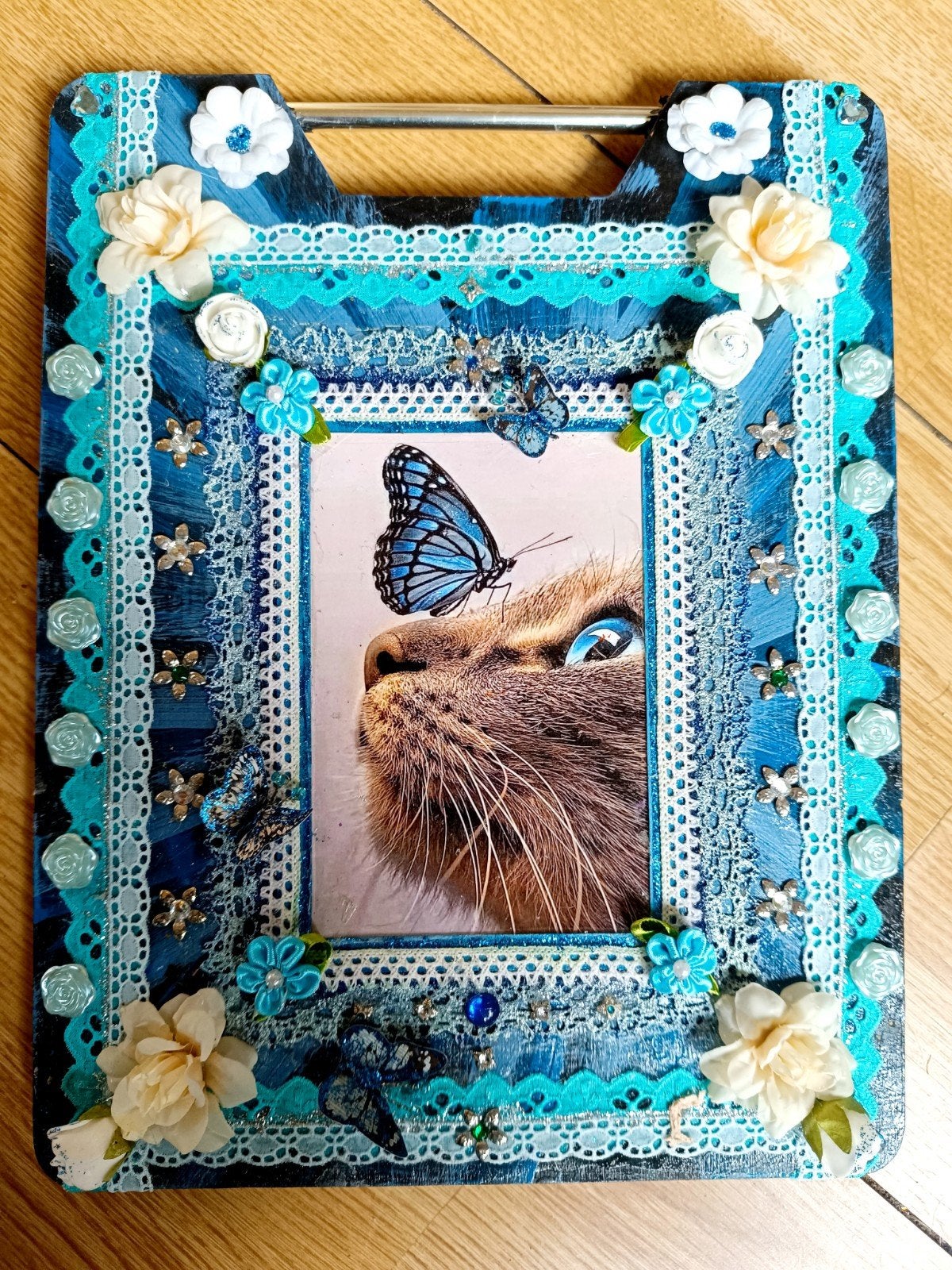Kat en vlinder, Ophalen of Verzenden, Nieuw