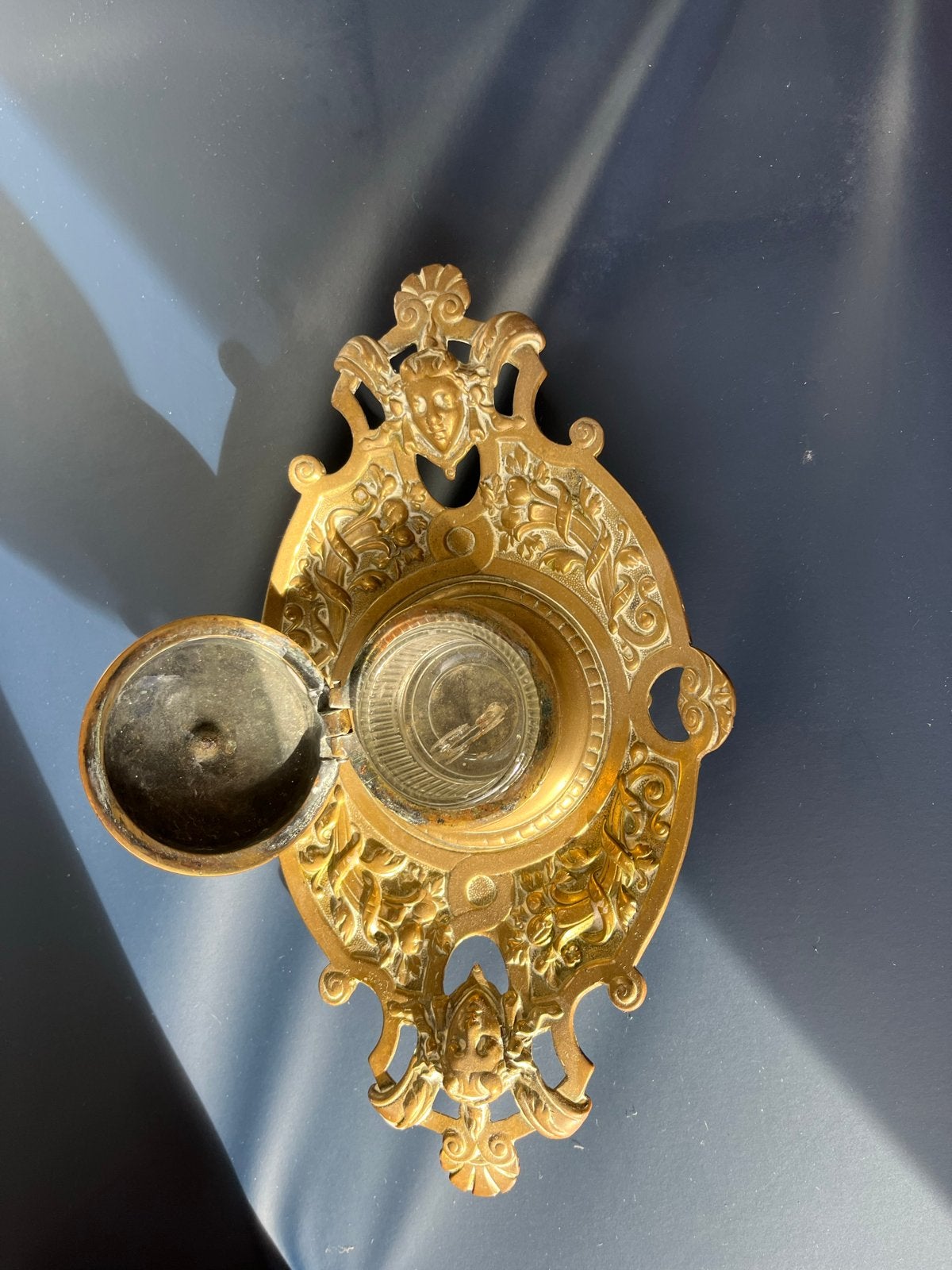 Antieke bronzen inktpot met decoratieve details, Antiek en Kunst, Ophalen