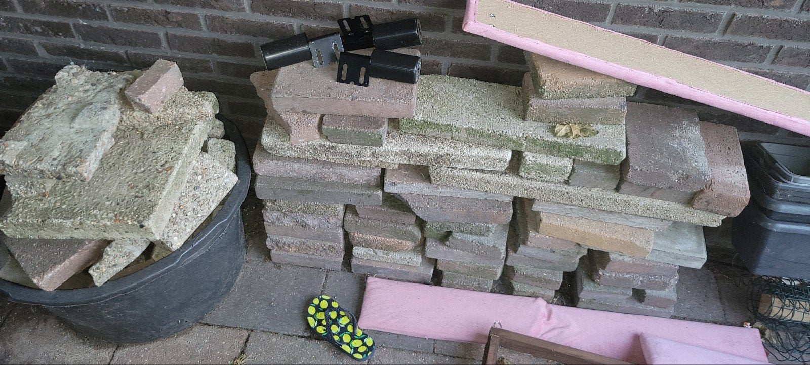 Diverse stenen voor tuin of bestrating, Tuin en Terras, Tegels en Klinkers, Ophalen, Gebruikt, Beton, Klinkers