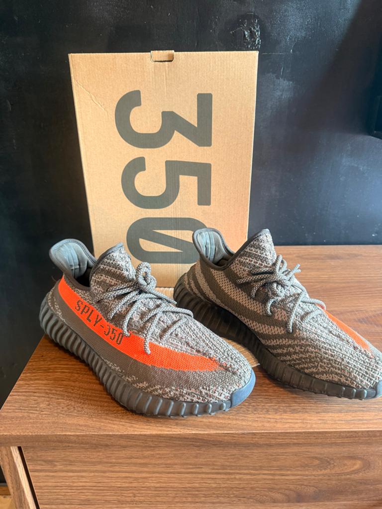 Adidas Yeezy Boost 350 V2 Beluga 2.0 - Maat 44, Ophalen of Verzenden, Zo goed als nieuw, Grijs, Sneakers of Gympen