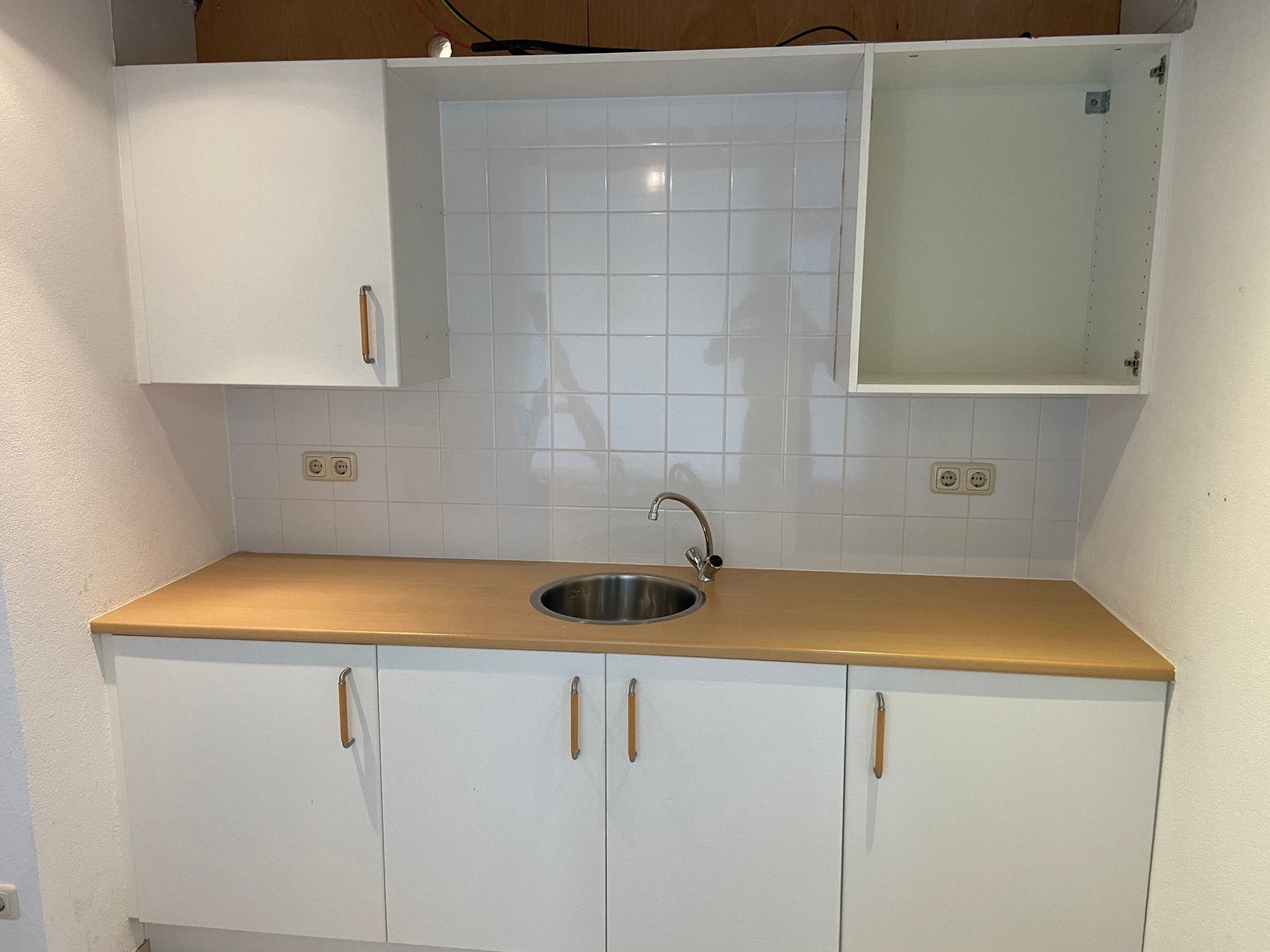 Keuken, Huis en Inrichting, Keuken | Complete keukens, Ophalen, Wit, Enkelwandige keuken, Zo goed als nieuw