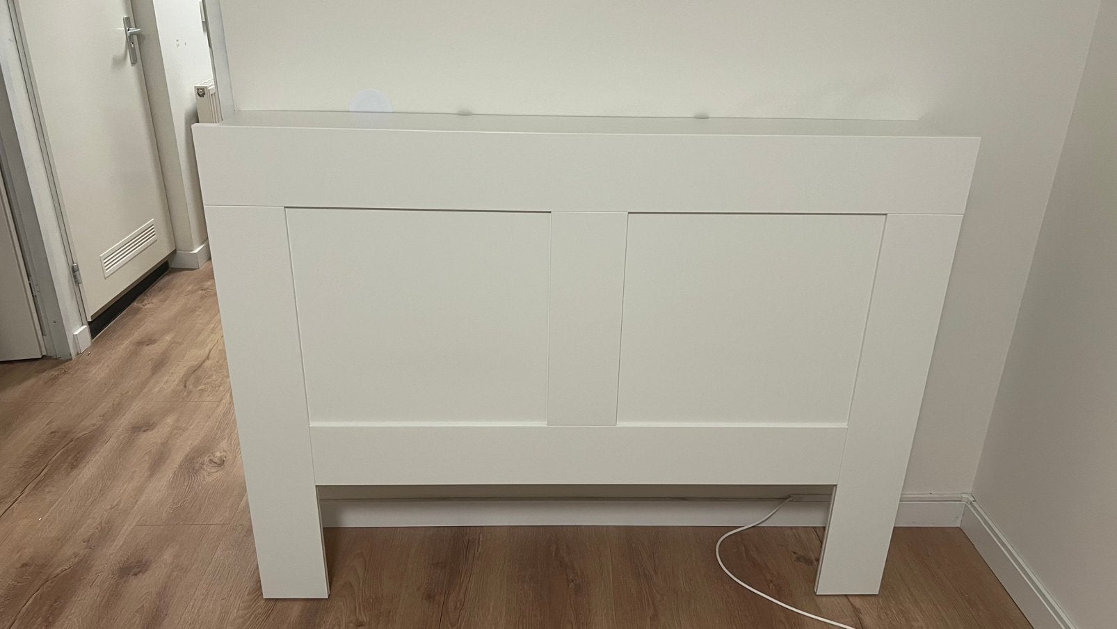 Ikea Brimnes headboard white 140cm, Huis en Inrichting, Slaapkamer | Nachtkastjes, Ophalen, Zo goed als nieuw