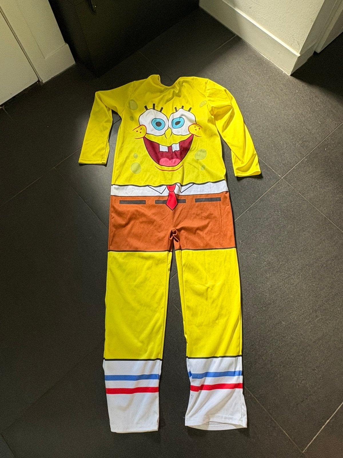 SpongeBob verkleedpak, Ophalen of Verzenden, Zo goed als nieuw, 146 t/m 152, Jongen of Meisje