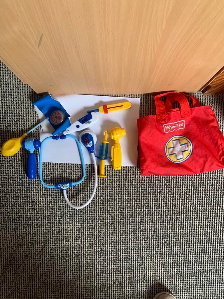 Fisher Price dokterssetje, Kinderen en Baby's, Speelgoed | Fisher-Price, Ophalen of Verzenden, Zo goed als nieuw, Speelset
