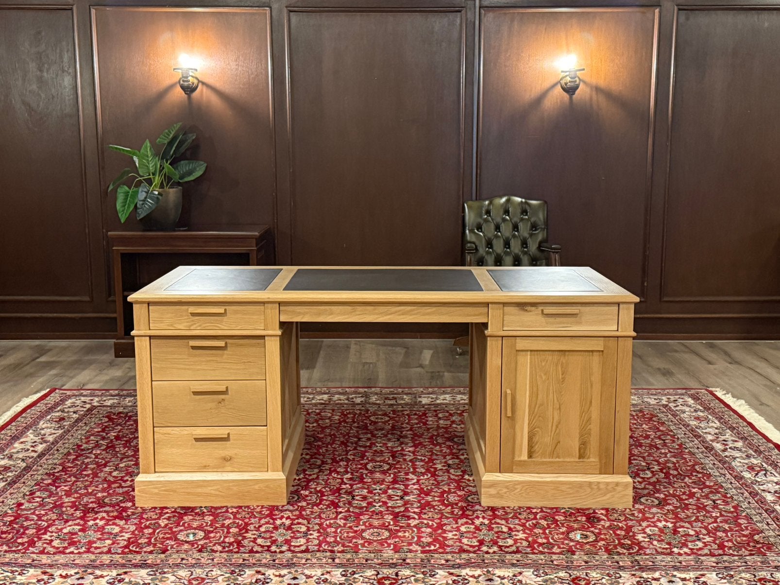 Klassiek Engels bureau (eikenhout) #693
