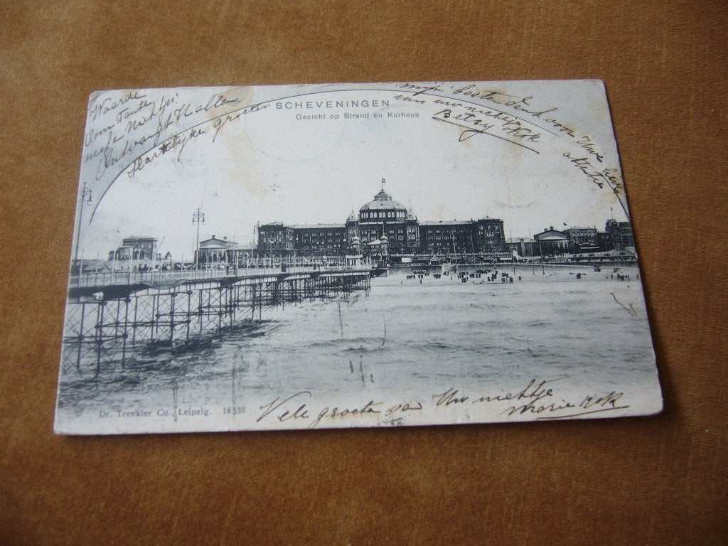 SCHEVENINGEN  =  GEZICHT OP STRAND EN KURHAUS BRIEFKAART, Ophalen of Verzenden, Voor 1920, Gelopen, Zuid-Holland