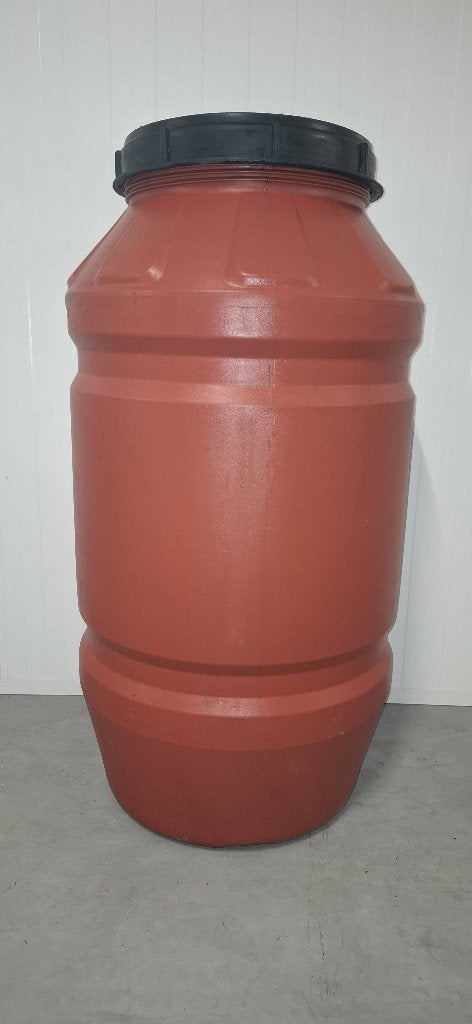 240 liter vat/drum met draaideksel/regenton, Tuin en Terras, EU, Kunststof, Gebruikt, Met kraantje
