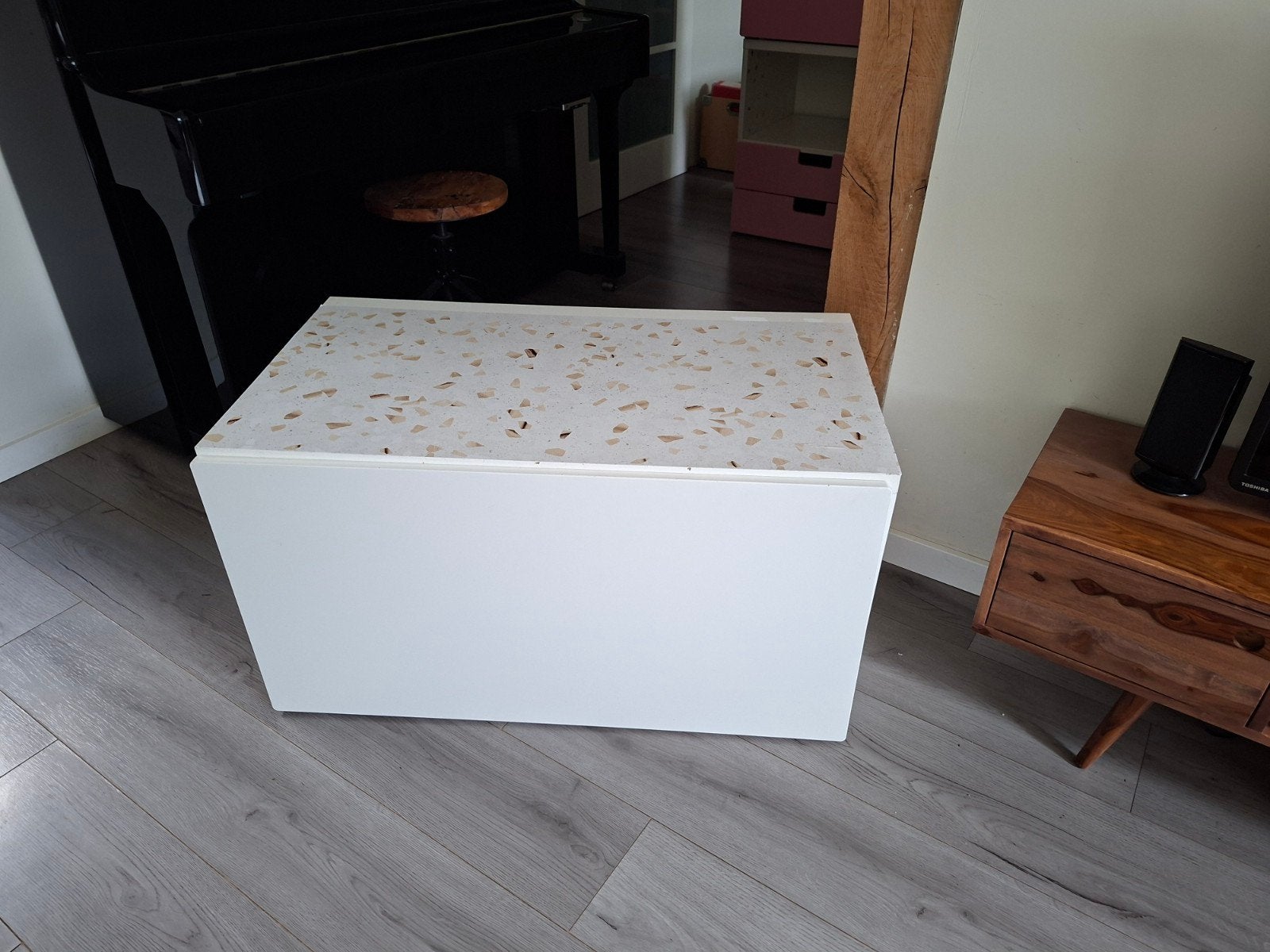 ikea Witte lade met terrazzo-look plakfolie blad, Gebruikt, 1 of 2 laden, Minder dan 100 cm, 25 tot 50 cm