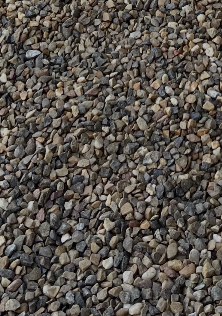 GRATIS: +- 2m2 Moraine split 8-11mm + 2x grindrooster, Tuin en Terras, Ophalen, Zo goed als nieuw, Basalt, Split