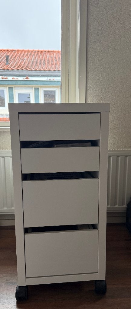 IKEA MICKE ladeblok op wielen – Wit – 4 lades, Ophalen, Zo goed als nieuw