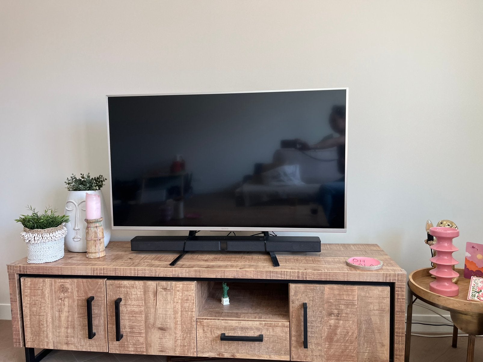 Zo goed als nieuw TV-meubel Pleun nieuwprijs 655, Ophalen, 150 tot 200 cm, Zo goed als nieuw, Minder dan 100 cm