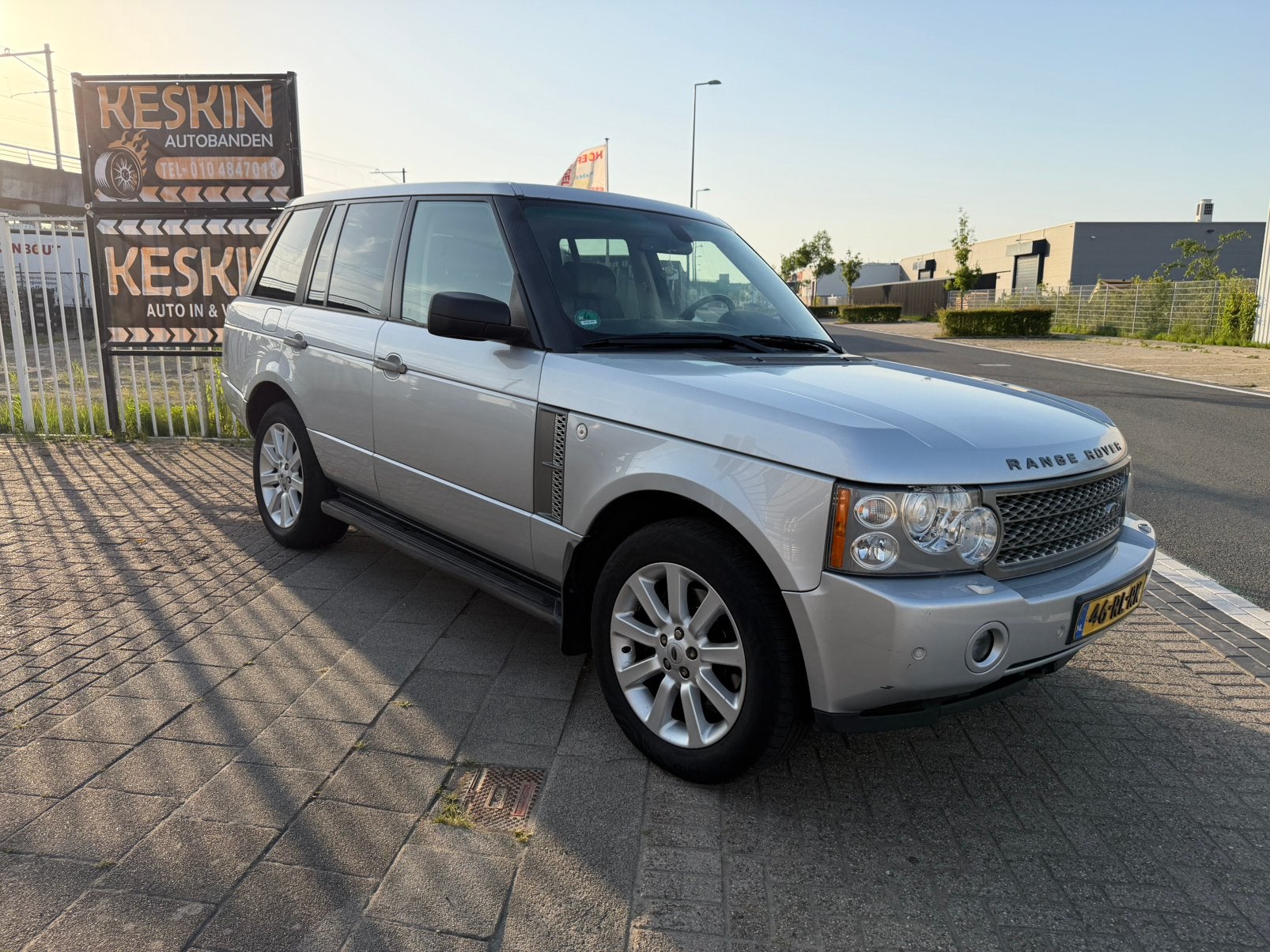 Land Rover Range Rover 4.2 V8 SC AUT 2005 Grijs, Auto's, Land Rover, Particulier, 4x4, ABS, Airbags, Airconditioning, Alarm, Boordcomputer