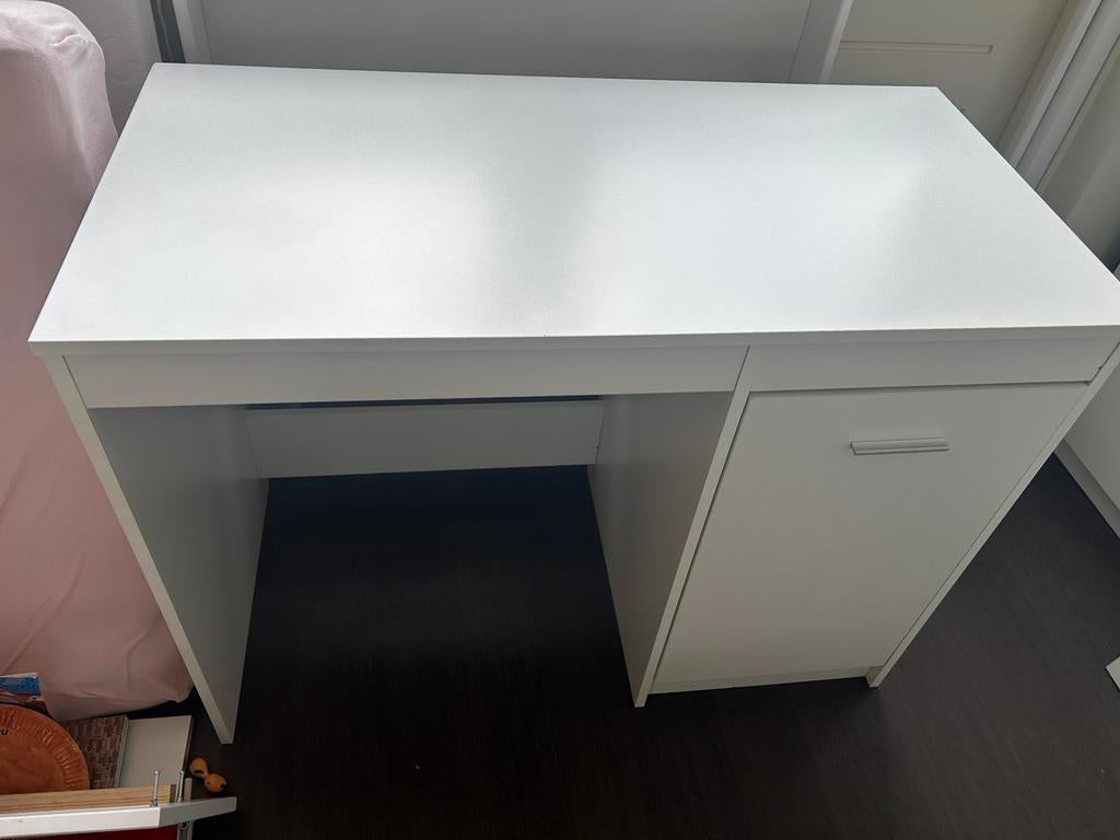 Wit bureau met opbergruimte, Huis en Inrichting, Ophalen, Gebruikt, Met lades, Computerbureau