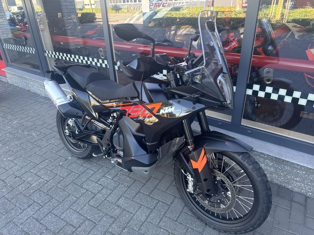 KTM 790 ADVENTURE 2024, Motoren, Bedrijf, Toermotor