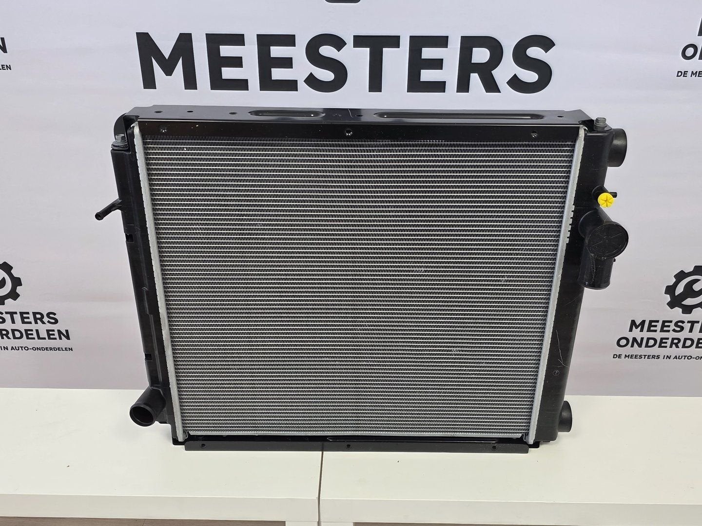 Mitsubishi Fuso Canter Radiateur NIEUW! ME418714, Ophalen, -, -, Nieuw
