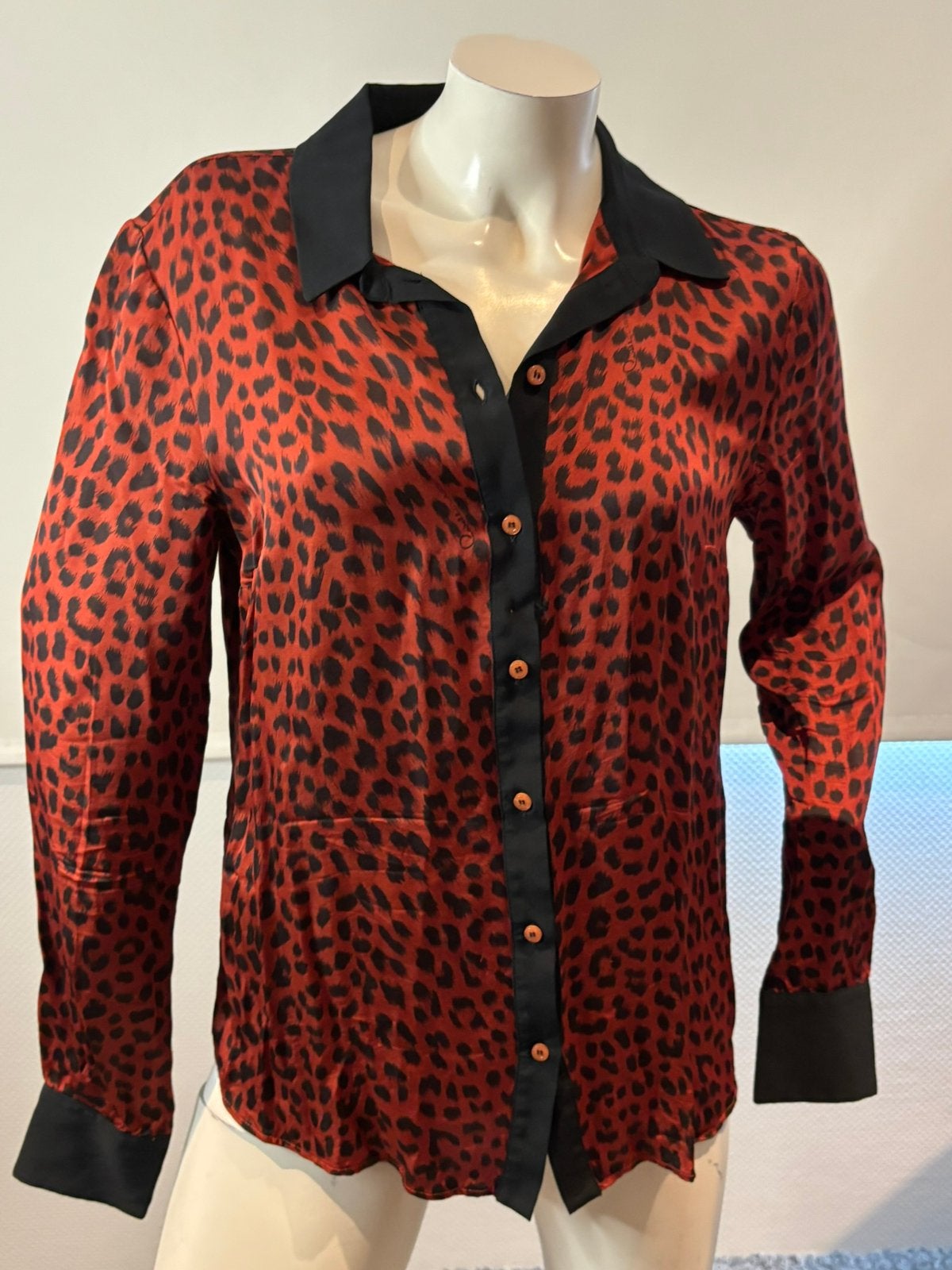 Class cavalli blouse met zijde maat it 44 nl 38, Kleding | Dames, Ophalen of Verzenden, Zo goed als nieuw, Maat 38/40 (M), Rood