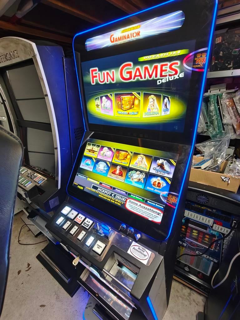 Gaminator/Novoline/fun games gokkast met bekende spellen., Verzamelen, Automaten | Gokkasten en Fruitautomaten, Euro, Ophalen of Verzenden