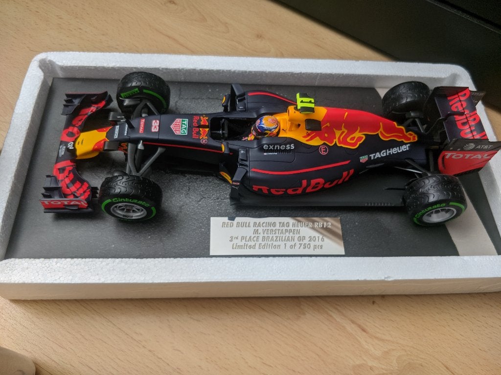 Verstappen 1:18 Brazillian Brazilie 2016 model, Ophalen of Verzenden, Zo goed als nieuw, Formule 1