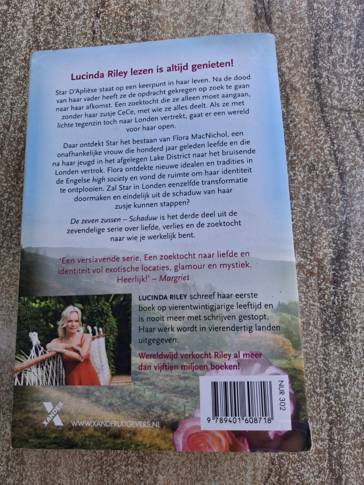 De Zeven Zussen - Schaduw (deel 3) - Lucinda Riley, Boeken, Ophalen of Verzenden, Zo goed als nieuw, Lucinda Riley, Nederland