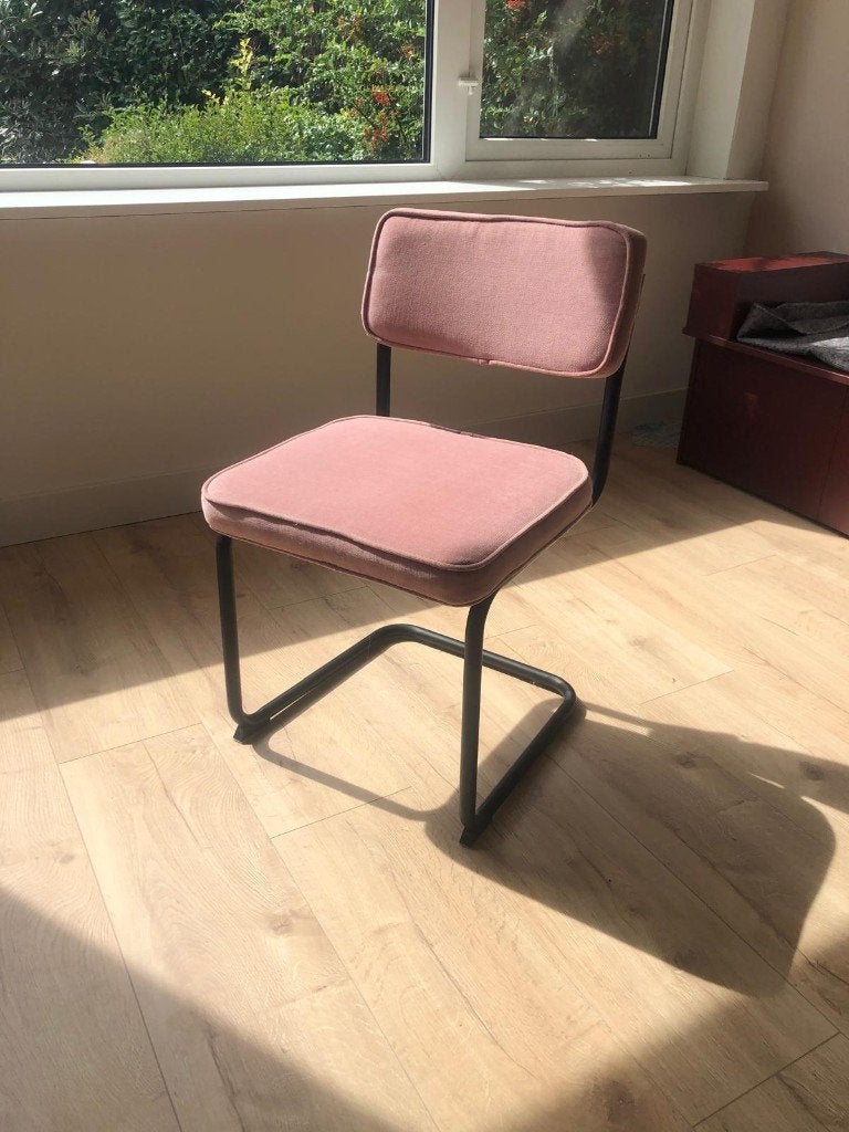 3 Roze eetkamer stoelen met zwart metalen frame, Ophalen, Gebruikt, Drie, Zwart