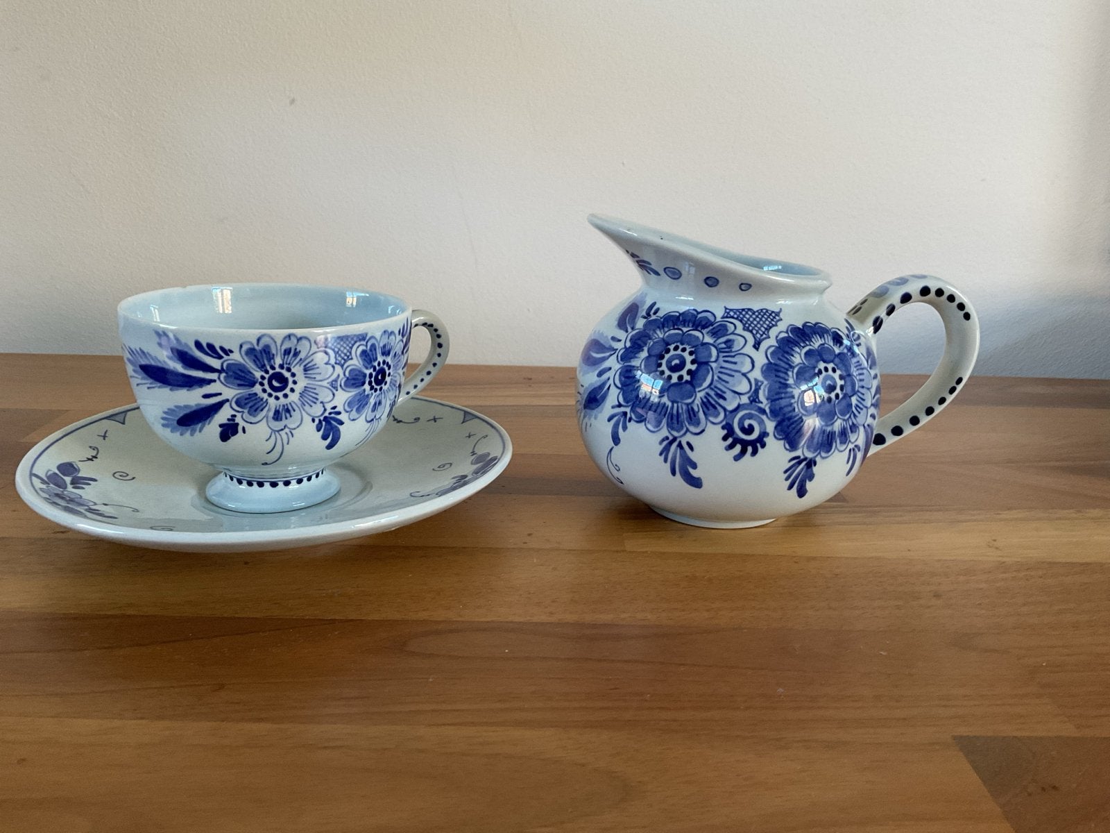Delfts Schoonhoven Kop en Schotel ,Melkkan - Handgeschilderd, Antiek en Kunst, Ophalen of Verzenden