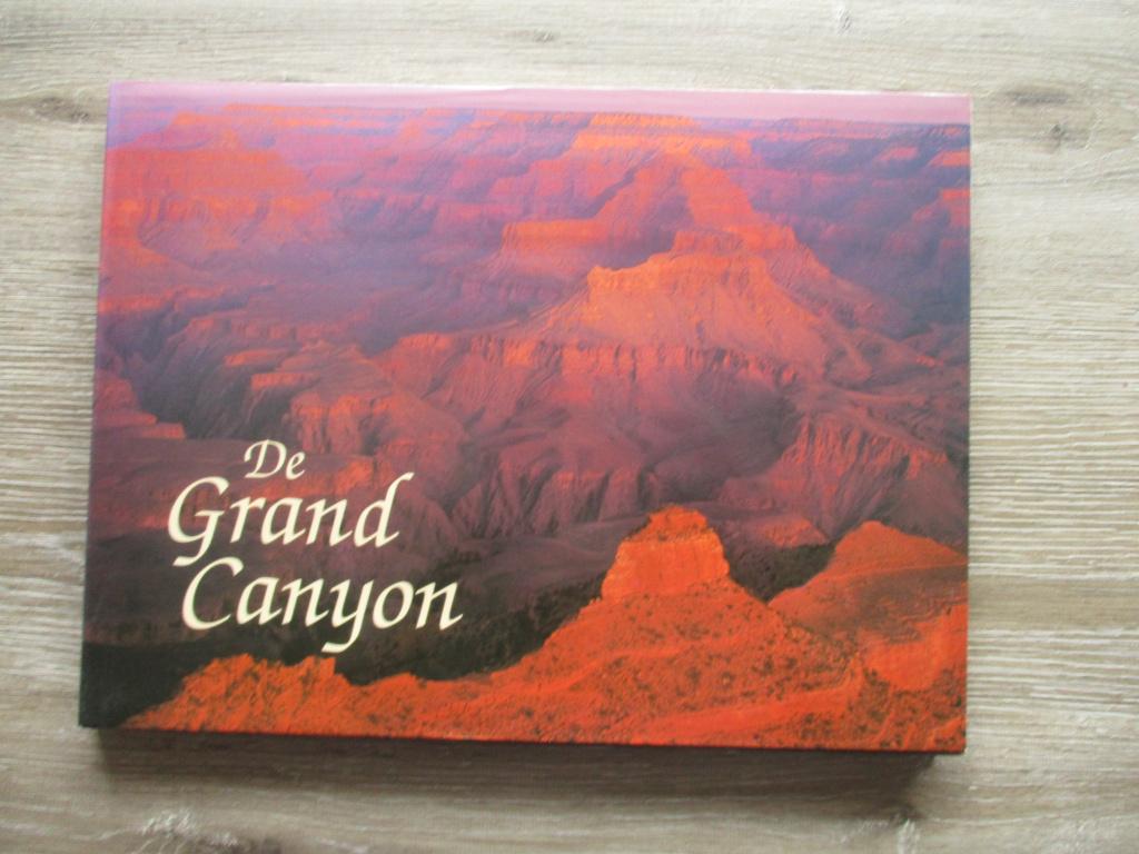 De grand canyon, Ophalen of Verzenden, Gelezen, Vogels