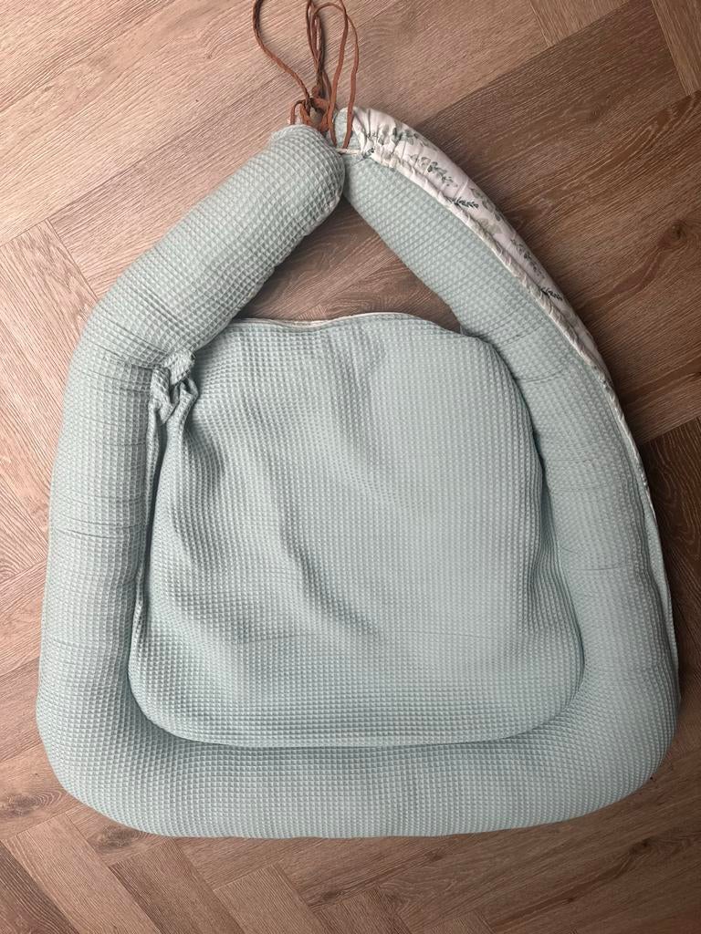 Tweelingnestje Lalynn - Comfortabel en Veilig, Ophalen of Verzenden, Zo goed als nieuw, Box, Bedje of Wieg