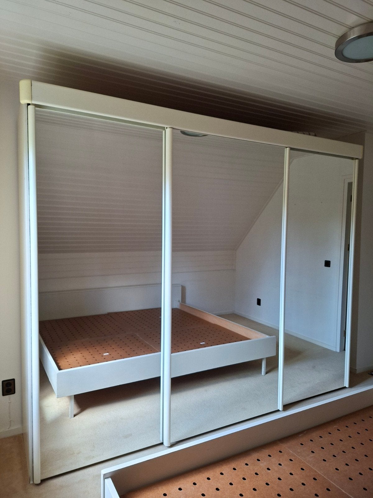 Grote kledingkast met spiegeldeuren, Huis en Inrichting, Kasten | Kledingkasten, 200 cm of meer, Zo goed als nieuw, 200 cm of meer
