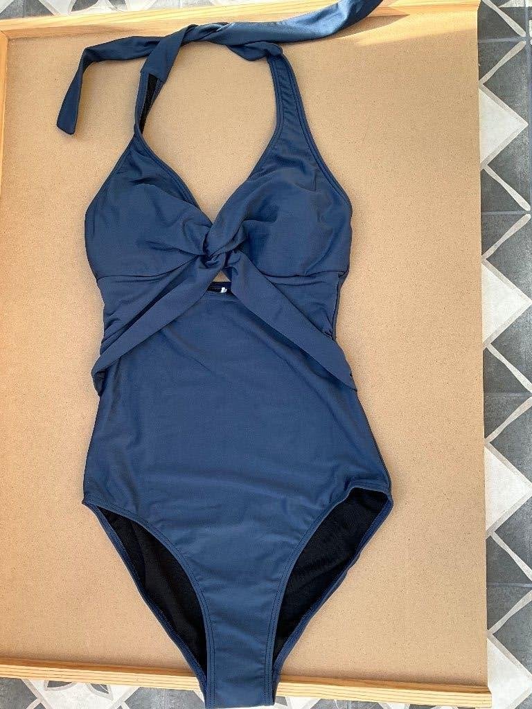 BEACHWAVE badpak met knoopdetail blauw maat 36, BEACHWAVE badpak met knoopdetail blauw maat 36, Blauw, Nieuw, Badpak