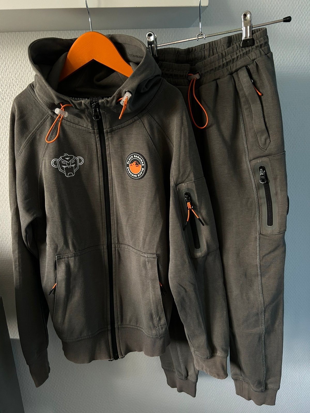 Black bananas pak vest en broek maat 128, Ophalen of Verzenden, Gebruikt, Jongen of Meisje, Setje