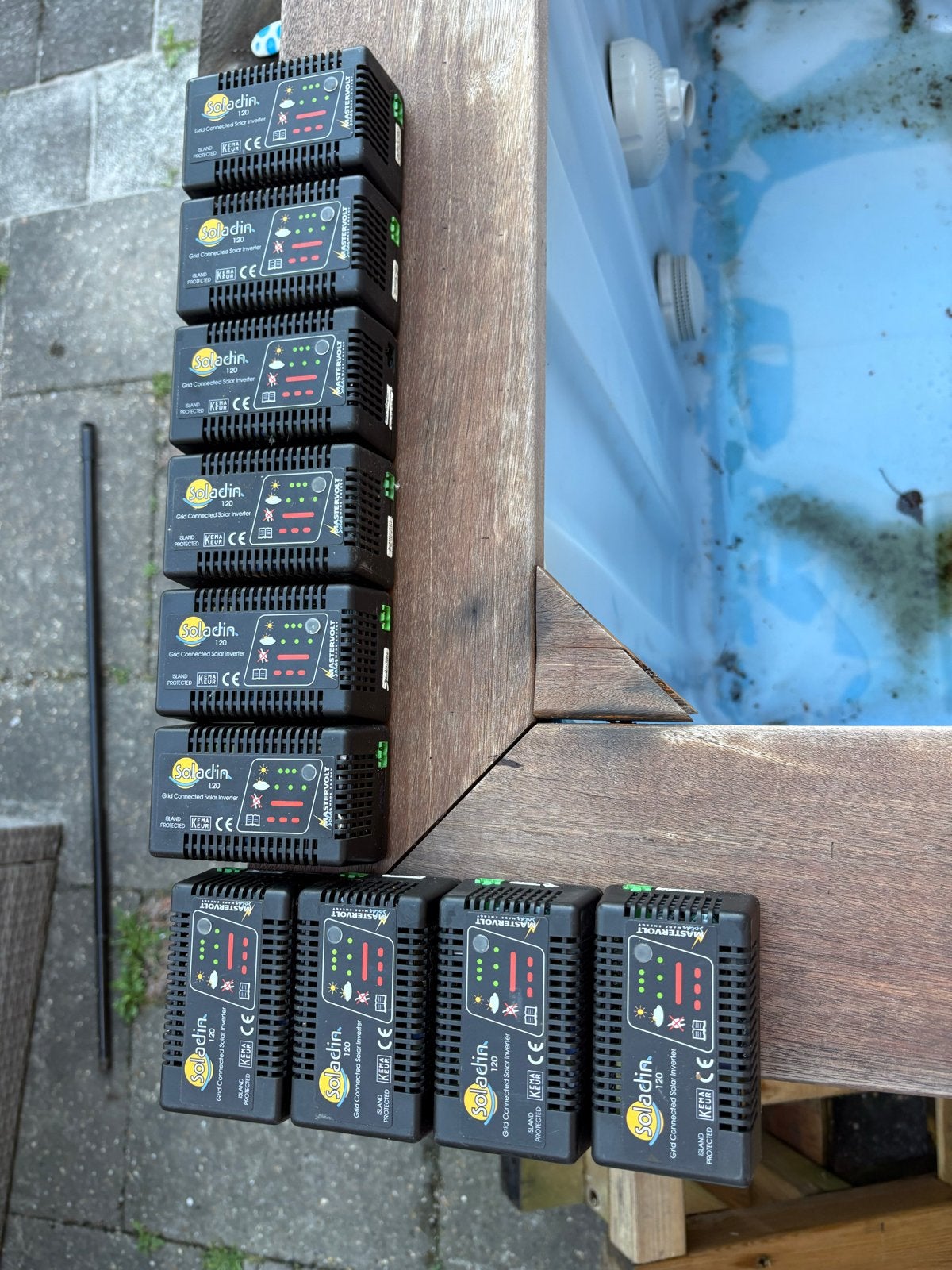 10 Mastervolt Soladin 120/5A Grid-Connected Solar Inverters, Ophalen of Verzenden, Gebruikt, Overige typen