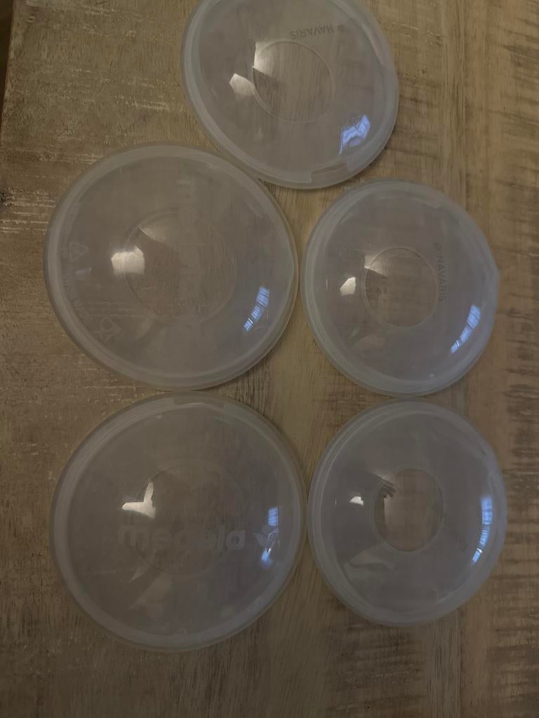 Medela & Novarix melkopvangers – set van 5 stuks, Ophalen of Verzenden, Gebruikt, Overige typen