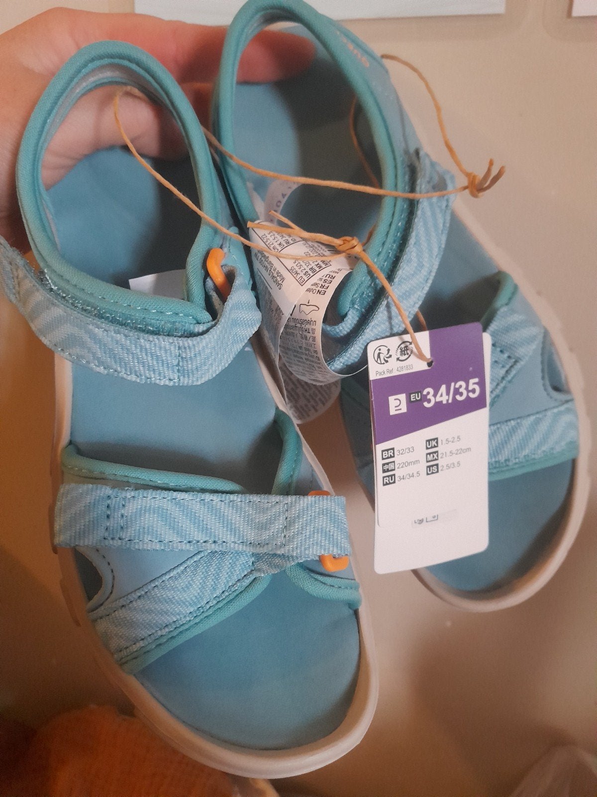 Decathlon wandelsandalen maat 34/35 nieuw, Ophalen of Verzenden, Nieuw